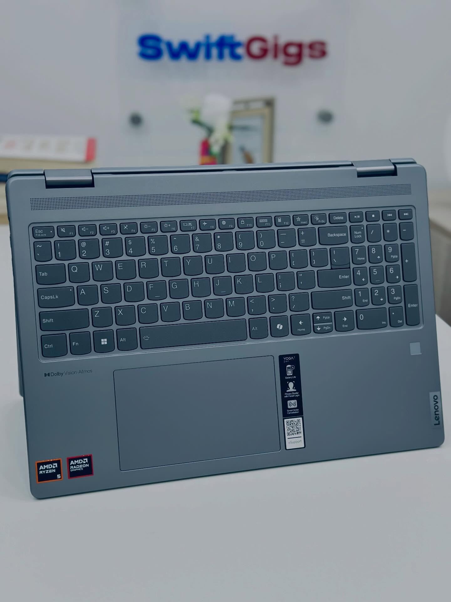 Lenovo Yoga 7 2-in-1 – Ryzen 5 8640HS | 8GB DDR5 RAM | 512GB SSD | 15″ OLED Touchscreen (2024)